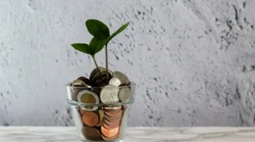 1 رمضان.. الإفتاء توضح شروط إخراج زكاة المال قبل موعدها الرسمي